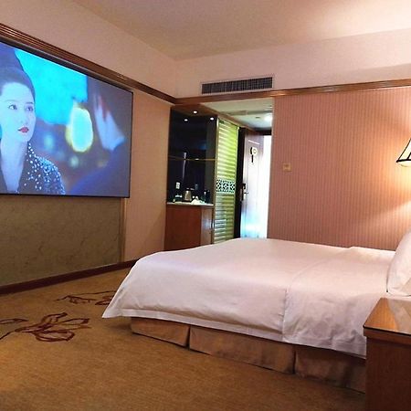 Vienna Hotel Zhanjiang Coast Avenue Extérieur photo