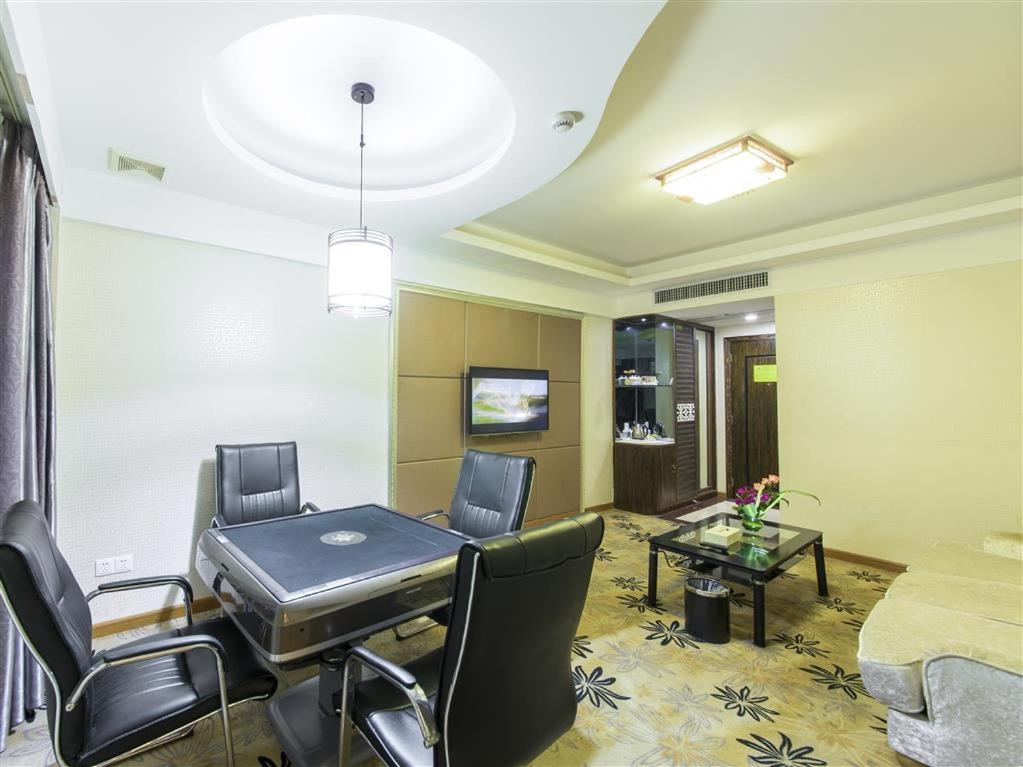 Vienna Hotel Zhanjiang Coast Avenue Extérieur photo