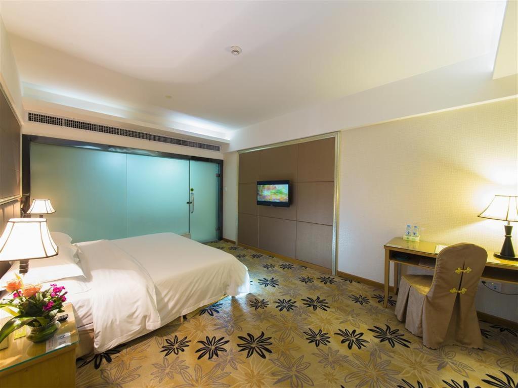 Vienna Hotel Zhanjiang Coast Avenue Extérieur photo
